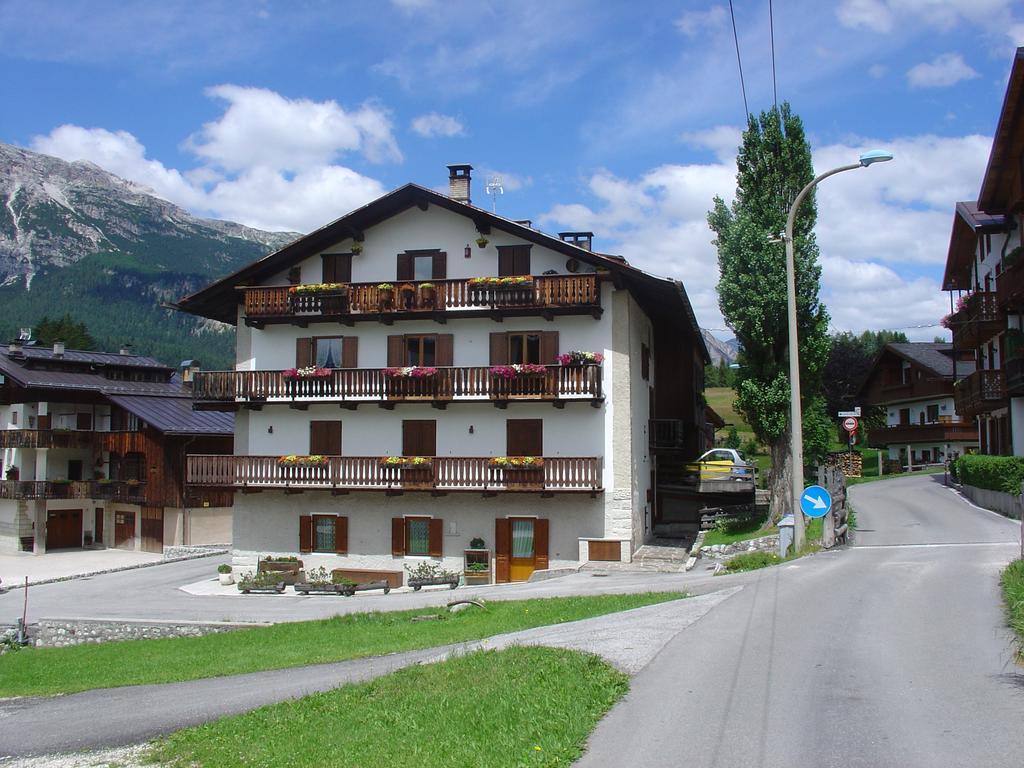 Daniela Apartment Cortina dʼAmpezzo Dış mekan fotoğraf